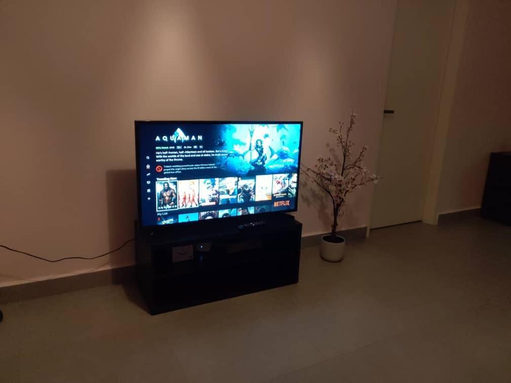 Cozy Studio Unit,Cyberjaya,Wifi, Netflix,Free Parking Luaran gambar