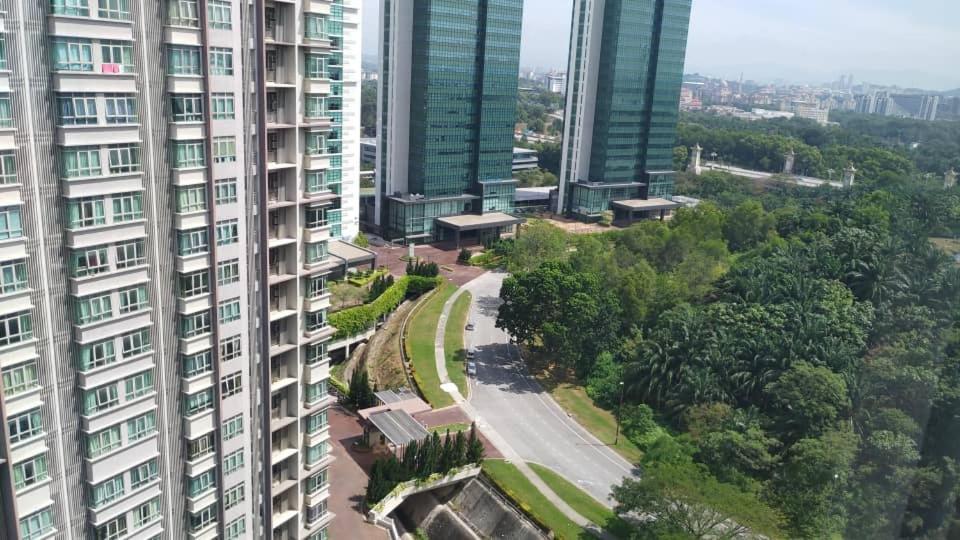 Cozy Studio Unit,Cyberjaya,Wifi, Netflix,Free Parking Luaran gambar