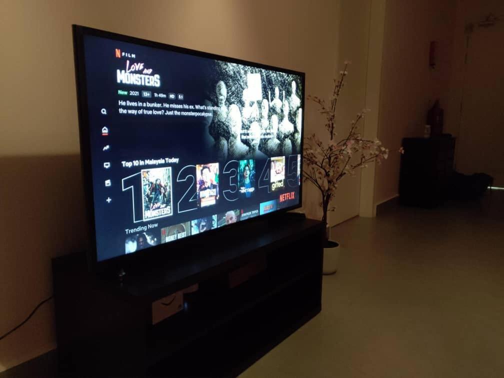 Cozy Studio Unit,Cyberjaya,Wifi, Netflix,Free Parking Luaran gambar
